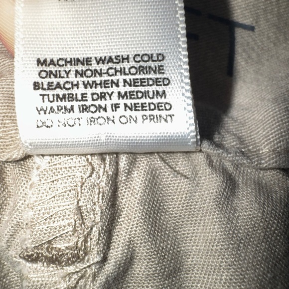 Ann Taylor Loft womens curvy tan khaki cropped pants capri flat front size 14 - Picture 8 of 9